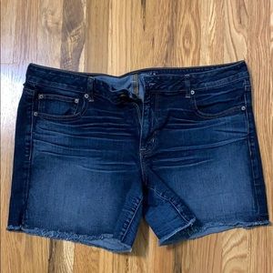 American Eagle boy midi jean shorts
